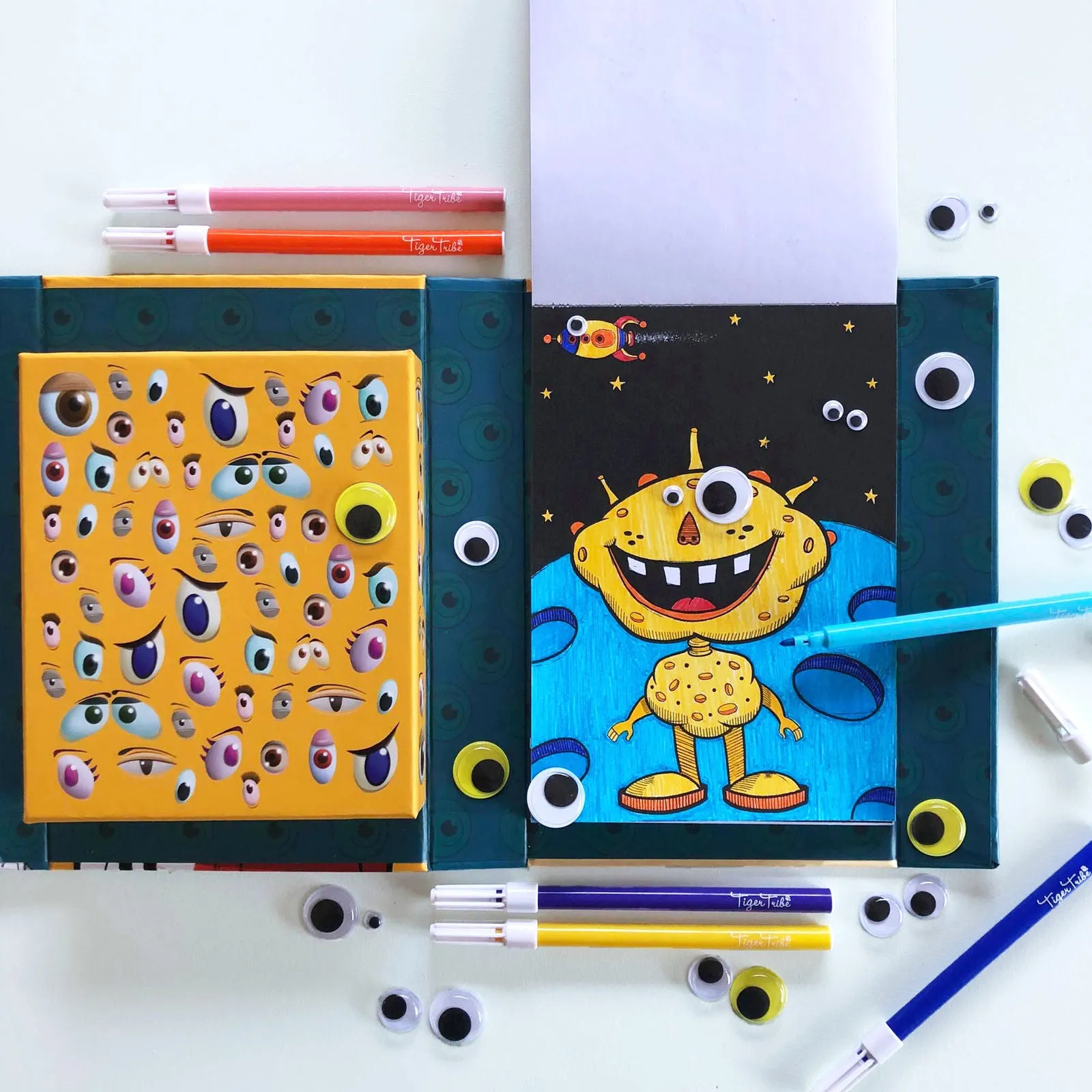 Colouring Set - Crazy Eyes