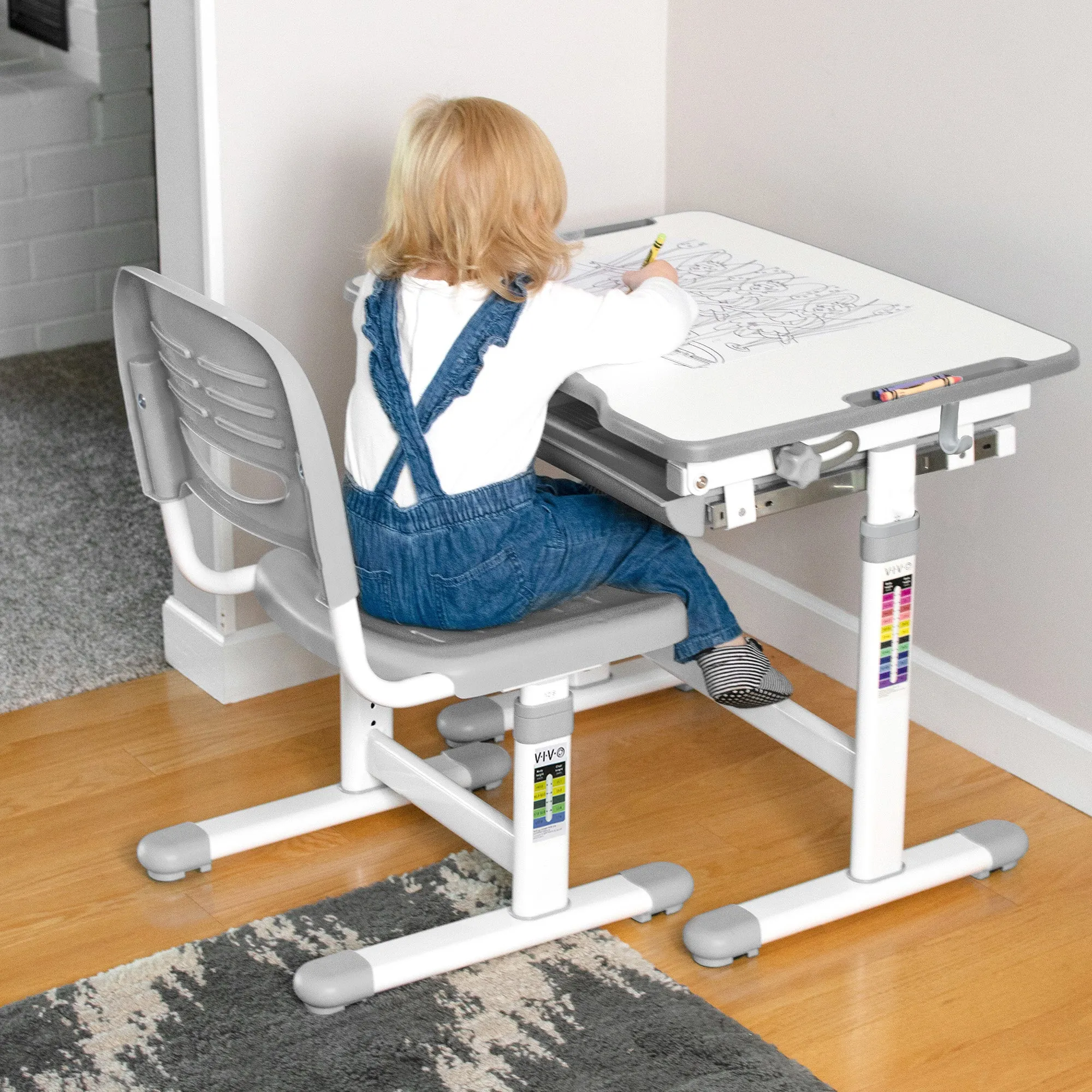 Kids’ Height Adjustable Ergonomic Chair