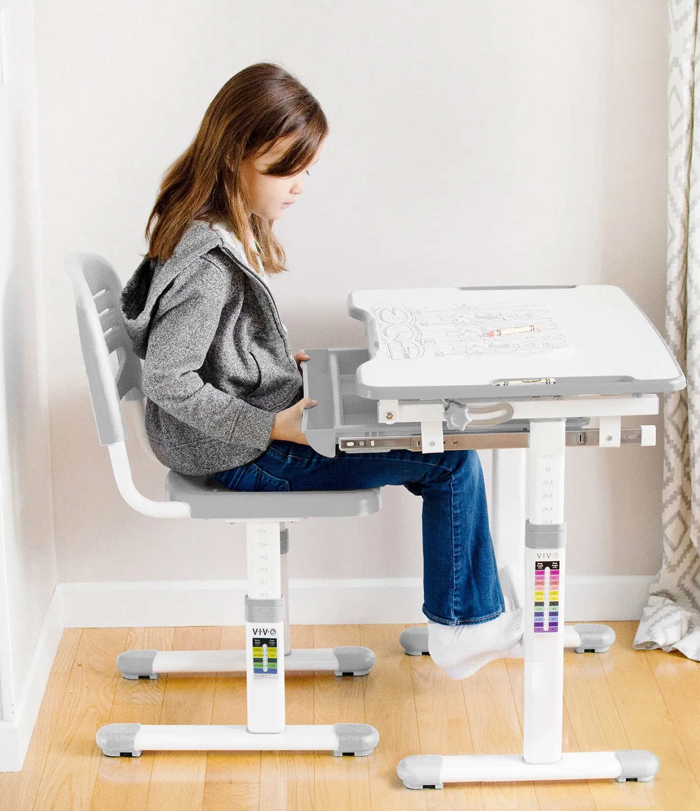 Kids’ Height Adjustable Ergonomic Chair