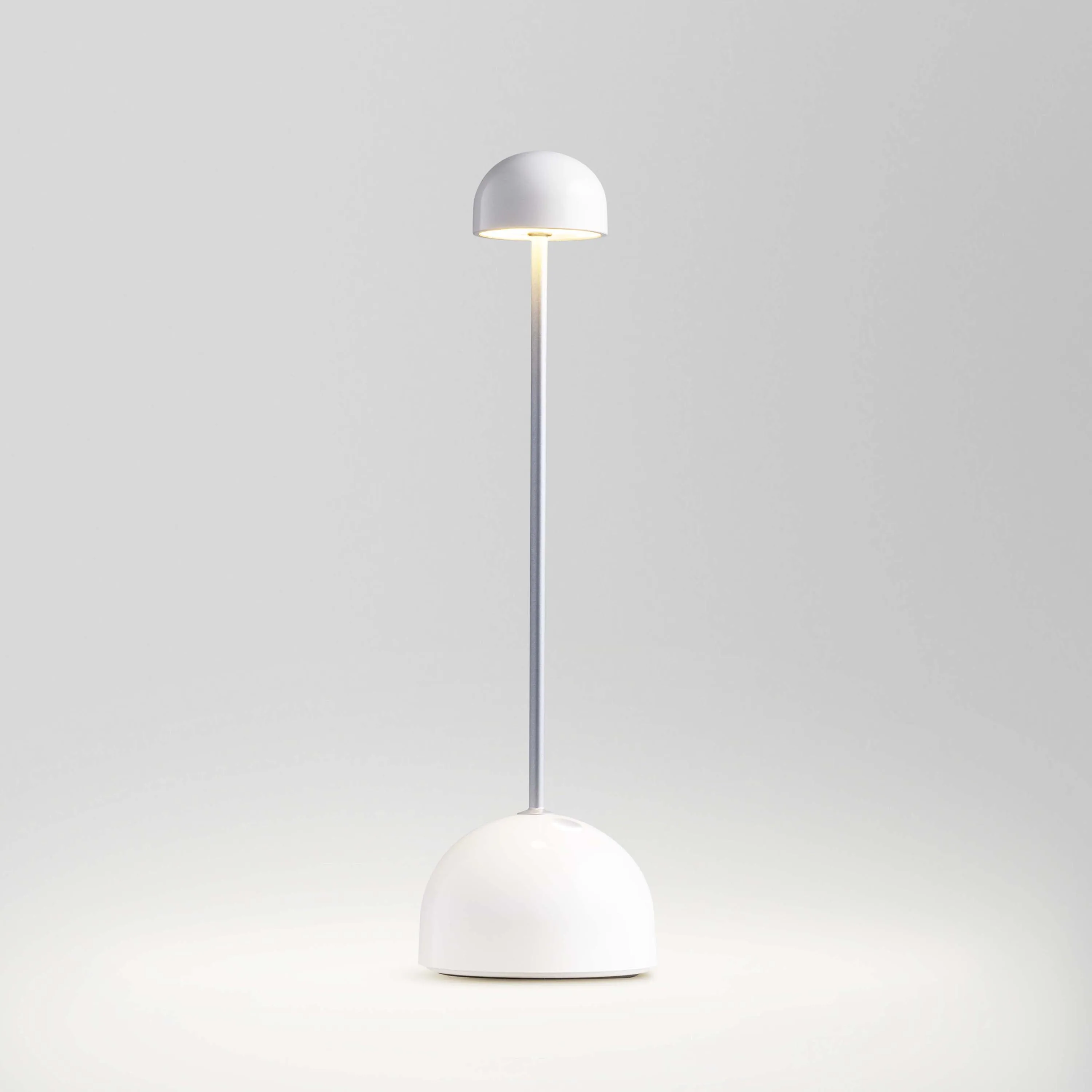 Sips Outdoor LED Portable Table Lamp